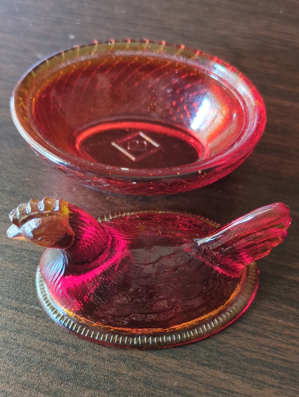 Vintage Red Glass Hen On Nest Covered Dish - Decorative Home Accent - Picture 2 of 4